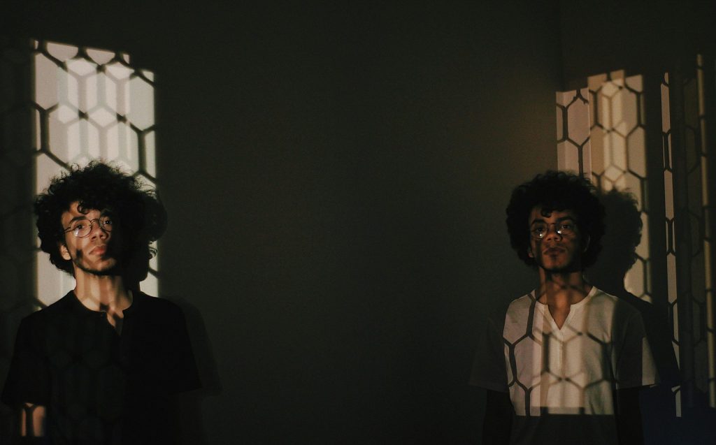 naces o te haces introvertido